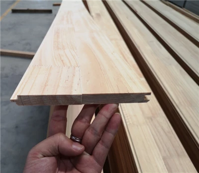 下塗り済み FJ パインウッド T&G Shiplap